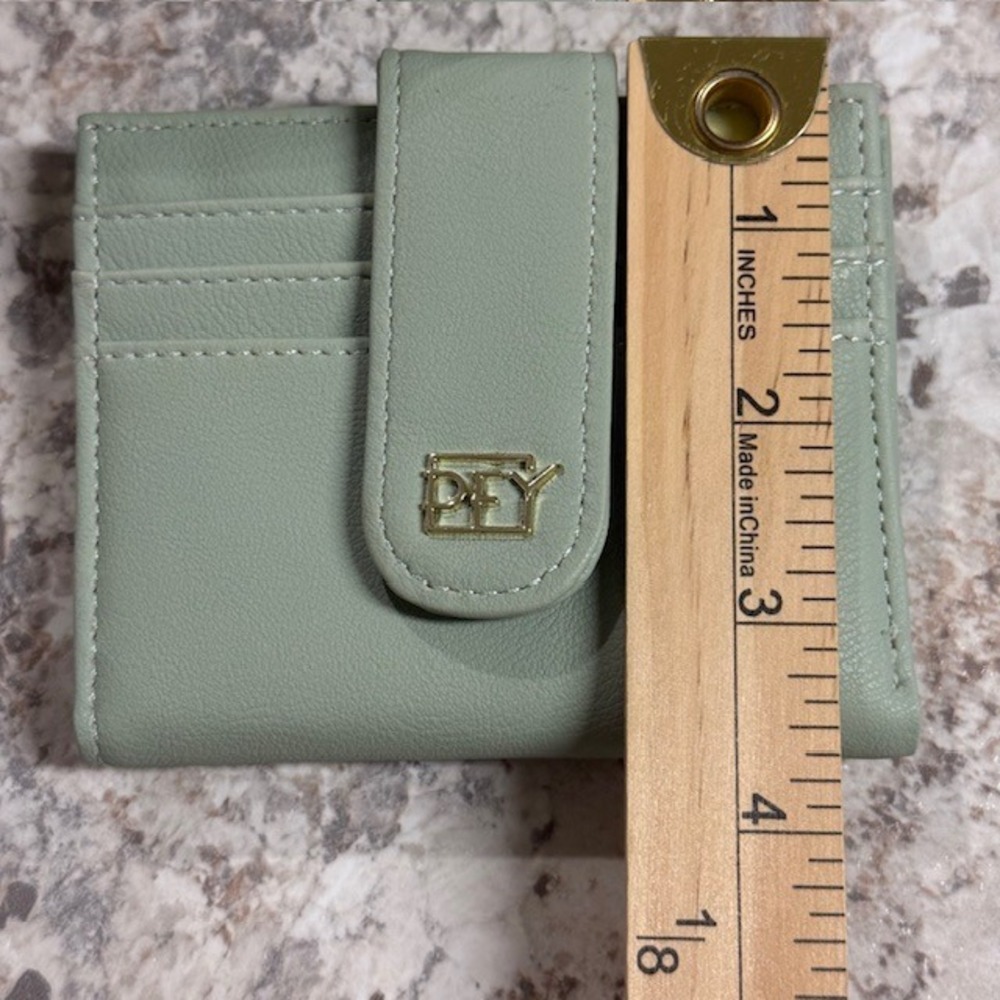 PFY Women Wallet Small Mint Green Leather Credit Card Holder Mini Bifold Purse - Picture 7 of 8